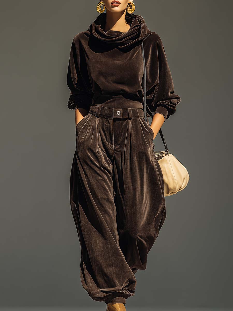 Vintage hoodie and loose-fitting trousers set (Includes belt)