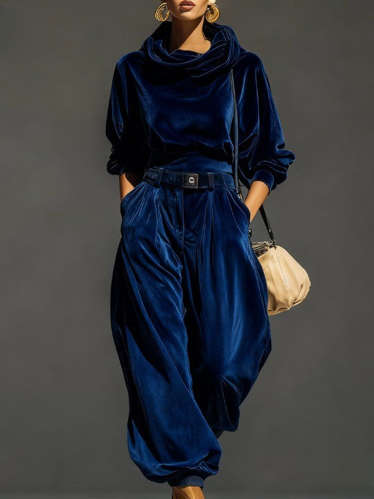 Vintage hoodie and loose-fitting trousers set (Includes belt)